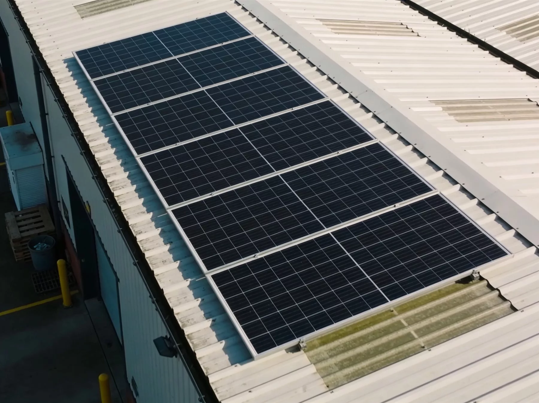 commercial solar panels on UK warehouse roof